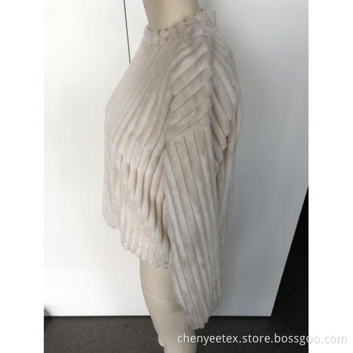 Stripe round neck and long sleeves